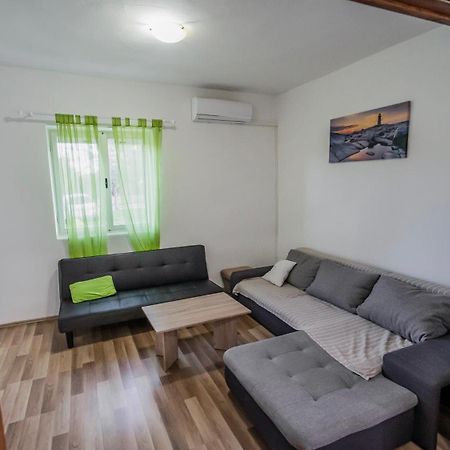 Vacation Home Ivan Kasic Ngoại thất bức ảnh